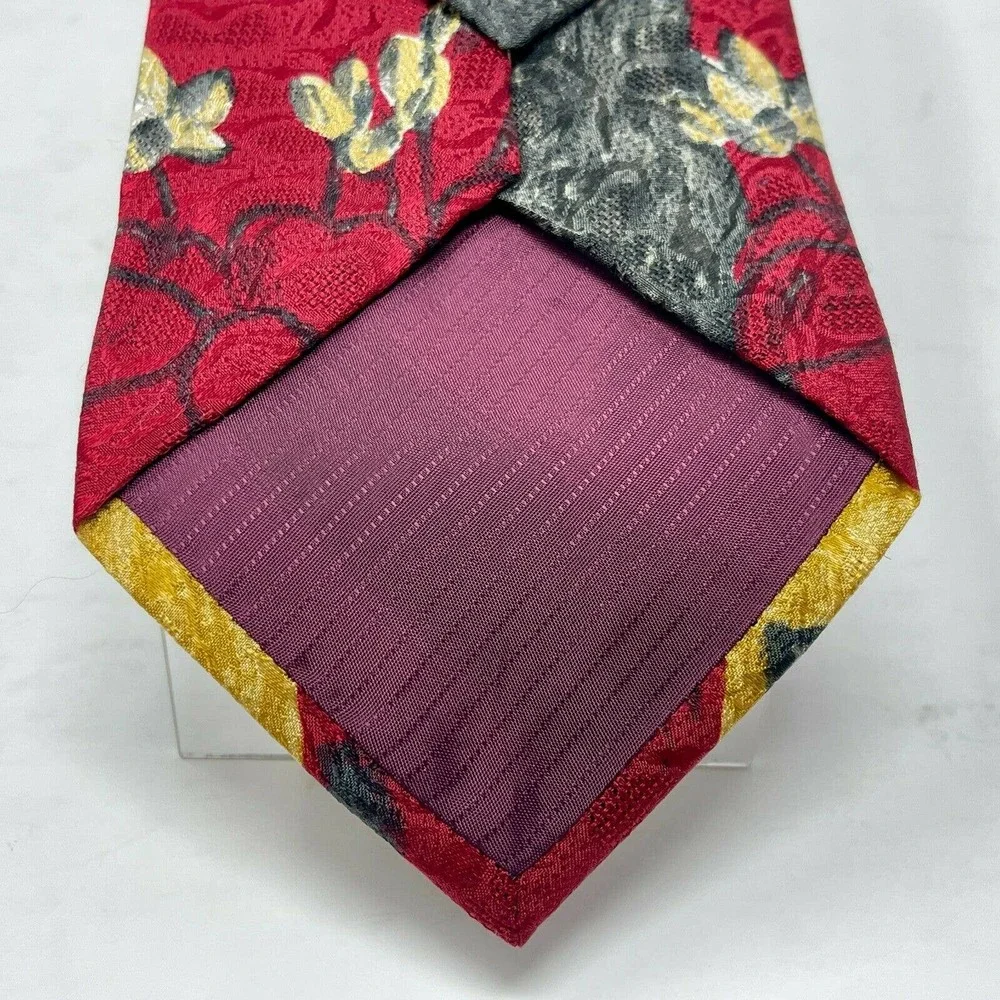 Ermenegildo Zegna 100% Silk Men's Neck Tie Floral & Geometric Red Z-792-200